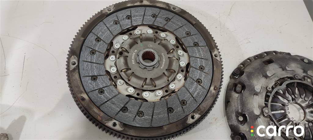 BRE, 415043110, 03G105266BB, 03L105266DE, 124035410, 03L105266AK Маховик Audi A6 2006г. - фото №5