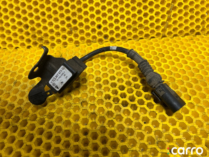 7L0907673D Датчик ускорения Volkswagen Touareg 7L6 2007г. - фото №1