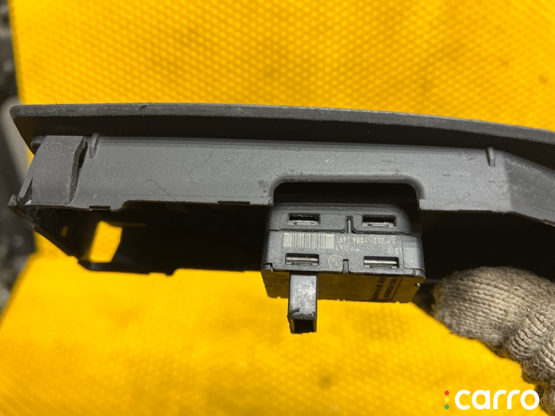 61319113773 Кнопка стеклоподъемника задняя BMW X3 E83 2004г. - фото №6
