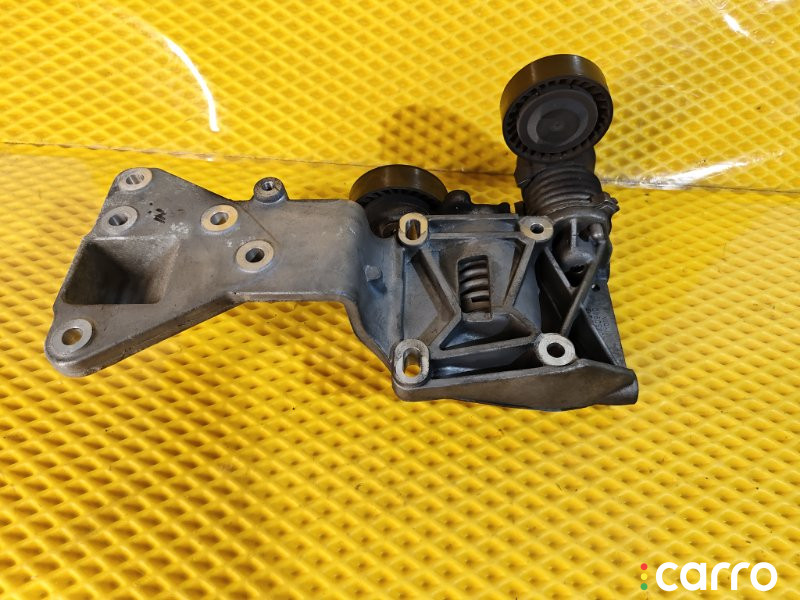 30750940 Кронштейн генератора Volvo S40 - фото №4