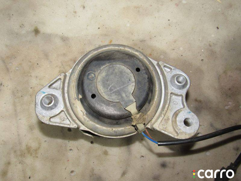 A2052405217 Подушка крепления двигателя левая Mercedes-Benz C W205/S205/C205 2015г. - фото №6