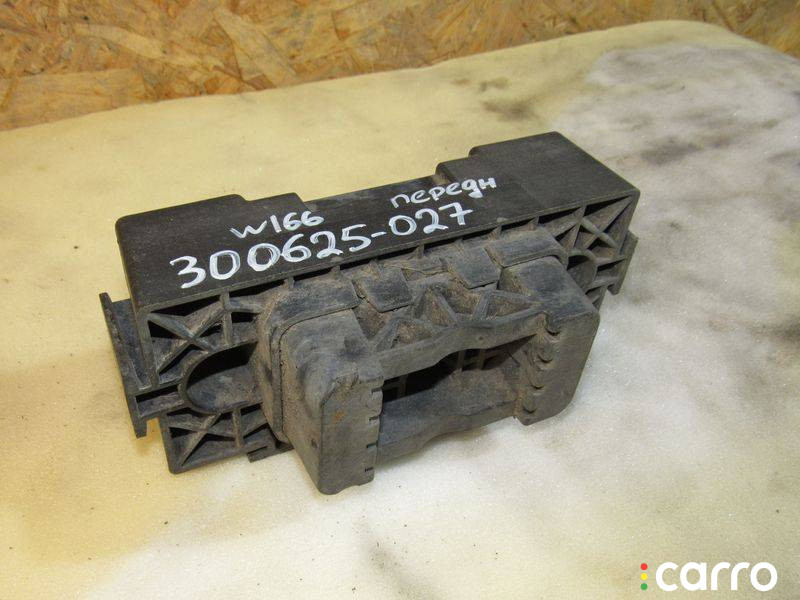 A1666900134 Опора под домкрат (поддомкратная подушка) передняя левая Mercedes-Benz GL X166 2014г. - фото №3