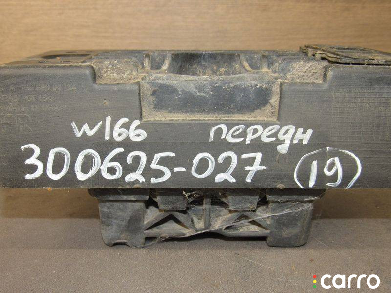 A1666900134 Опора под домкрат (поддомкратная подушка) передняя левая Mercedes-Benz GL X166 2014г. - фото №8