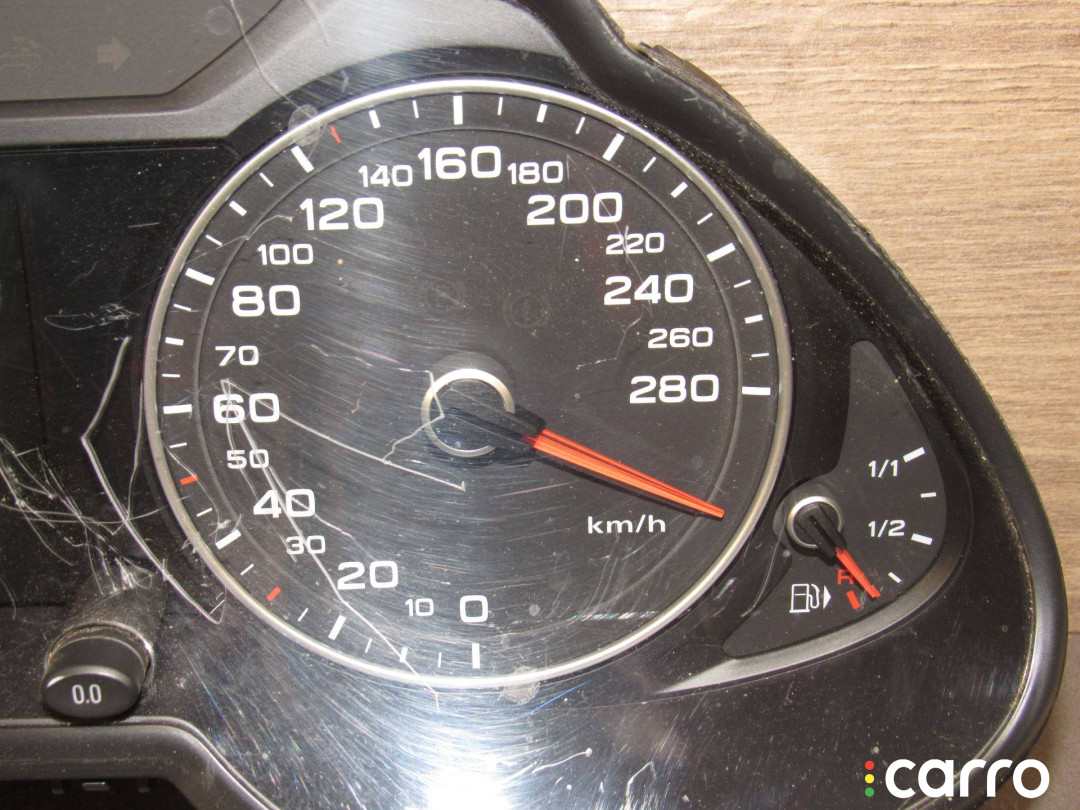 8R0920930T Щиток приборов (приборная панель) Audi Q5 8R 2014г. - фото №4
