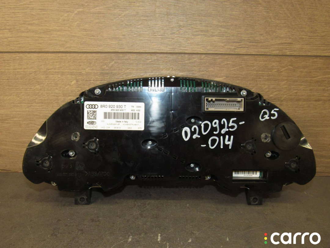 8R0920930T Щиток приборов (приборная панель) Audi Q5 8R 2014г. - фото №7