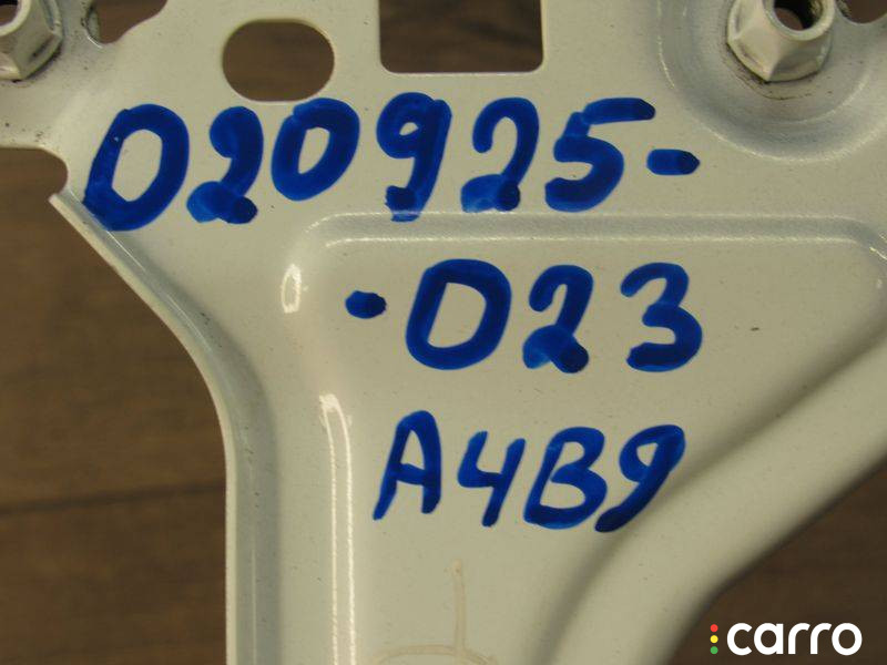 8W0821135 Крепления ( кронштейн ) крыла передний левый Audi A4 B9 2021г. - фото №8