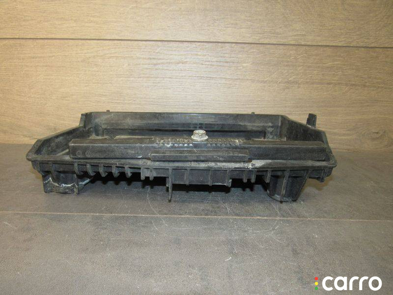 A2056200018 Полка аккумулятора Mercedes-Benz C W205/S205/C205 2016г. - фото №2