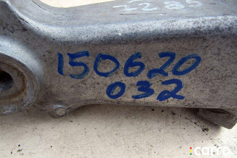 6112230404 кронштейн двигателя левый Mercedes-Benz Sprinter (W901-905) 2000г. - фото №2