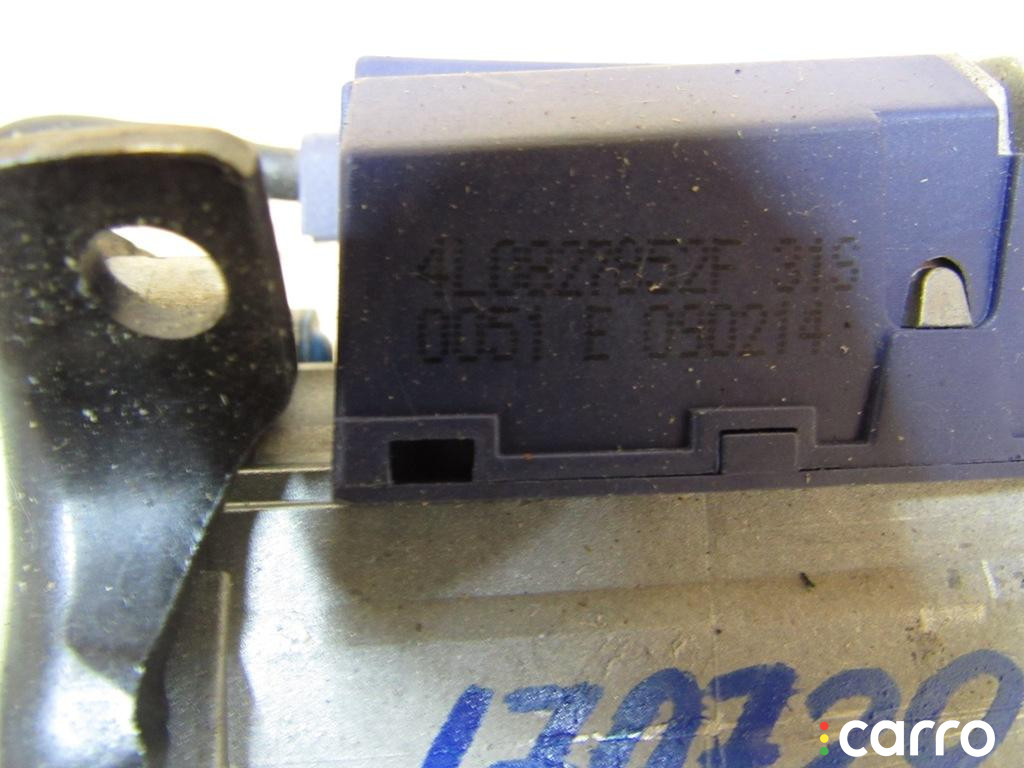 4L0827852F Моторчик (насос) подъема крышки багажника (3-5 двери) Audi Q7 4L 2008г. - фото №3