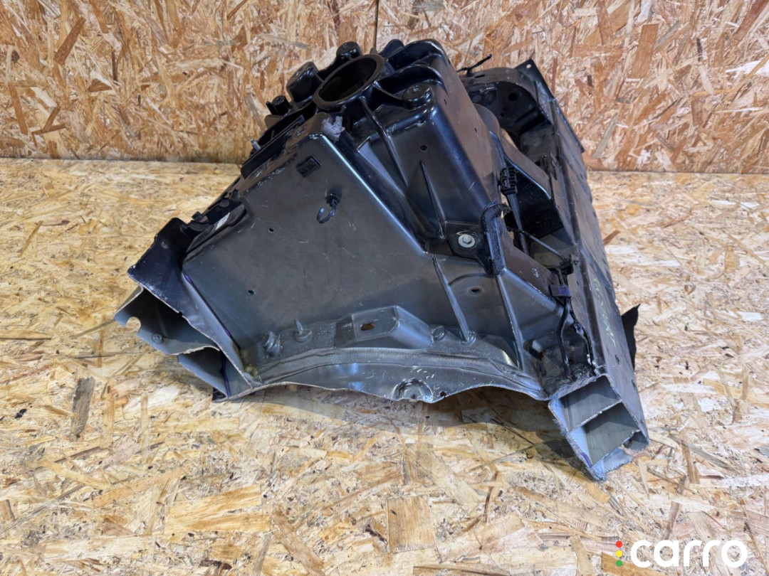 M8E2-02439-AE, M8E2-10463-AL, M8E2-16D037-AD, LR174715, M8E23444AF Лонжерон левый Land Rover Range Rover Sport 3 2024г. - фото №4