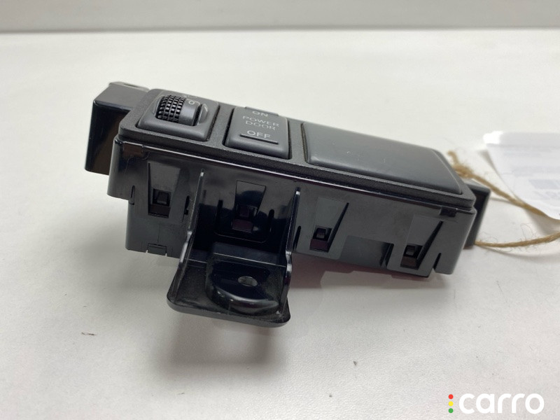 25570EX70A, 25570EX70B, 252681LA0B Кнопка Nissan Patrol 2010г. - фото №3